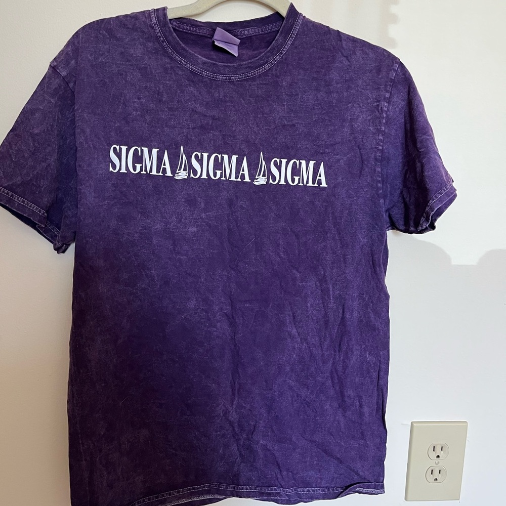 Tri Sigma tee shirt, size M